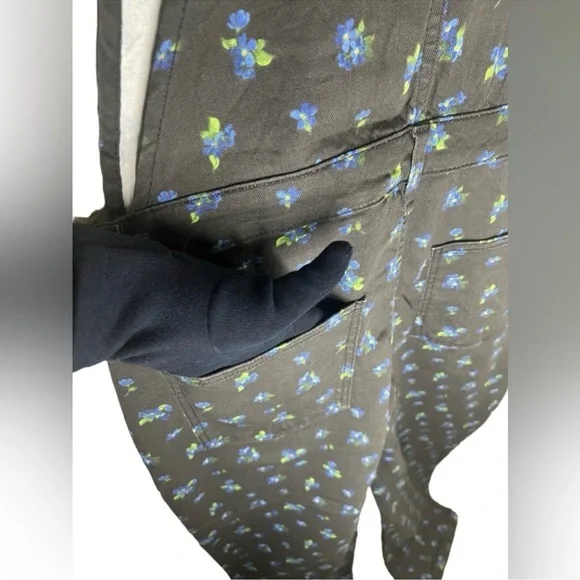 WeWoreWhat Women's Slouchy Slit Overalls In Watercolor
Ditsy Jumpsuit - Picture 9 of 12